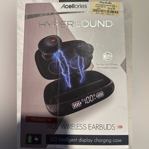 Wireless earbuds
New in box
Never used